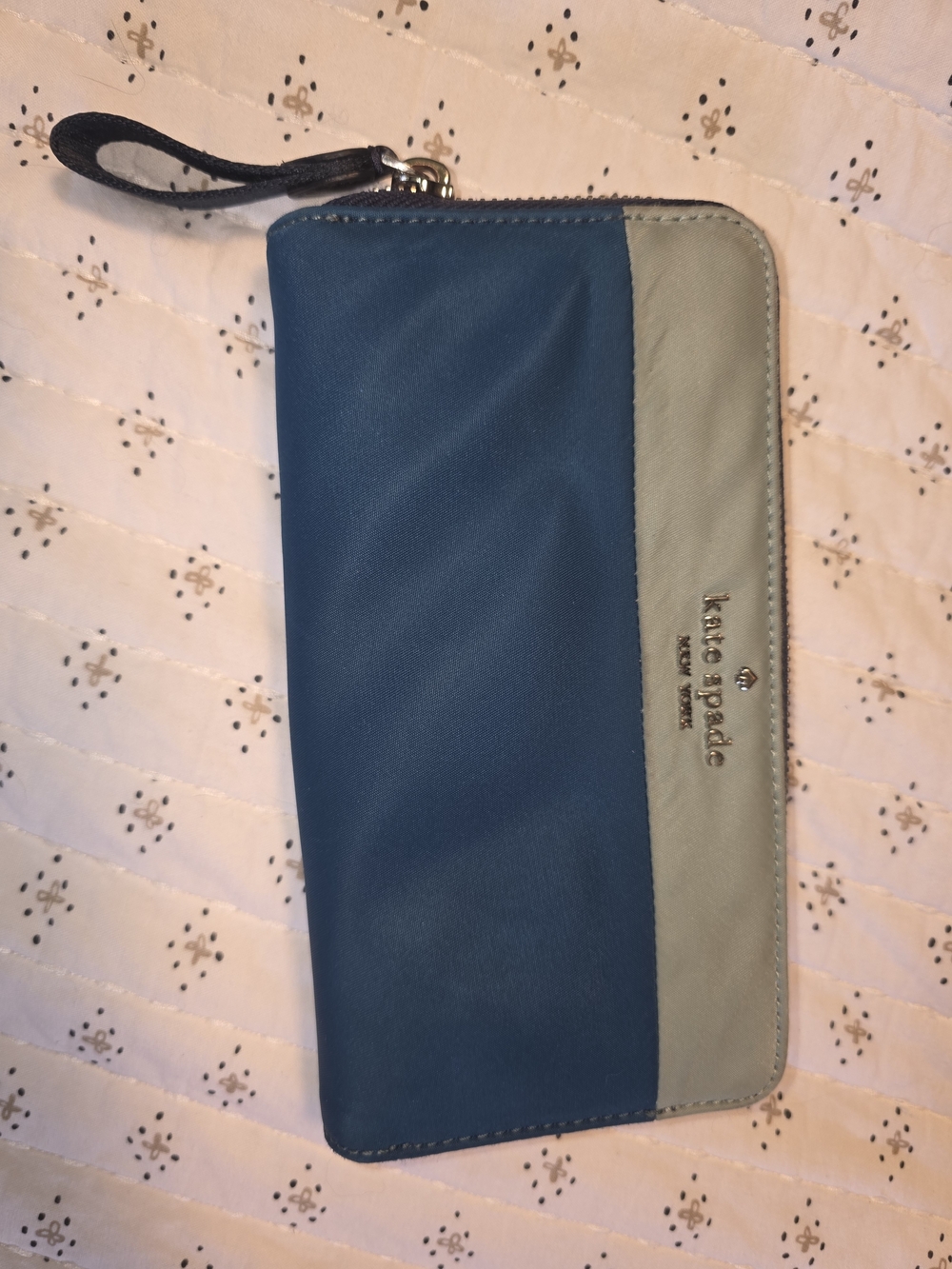kate spade Two-Tone Zip Wristlet Wallet - Blue & Gray
